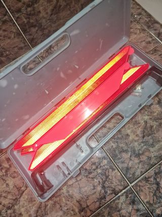 Triangolo di emergenza auto
