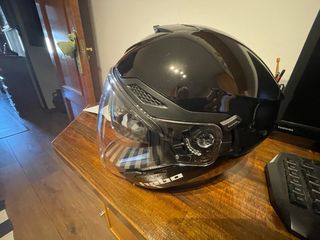 Casco de moto negro HEBO