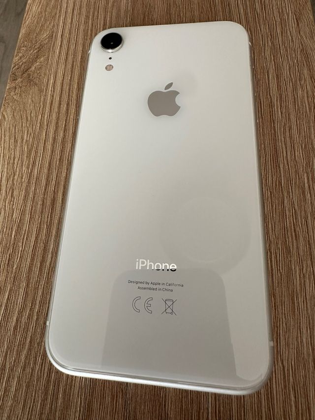 iPhone XR 128GB Blanco - Pequeño golpe estético