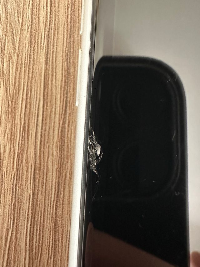 iPhone XR 128GB Blanco - Pequeño golpe estético