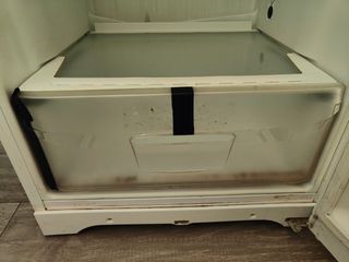 Nevera Indesit con diseño divertido