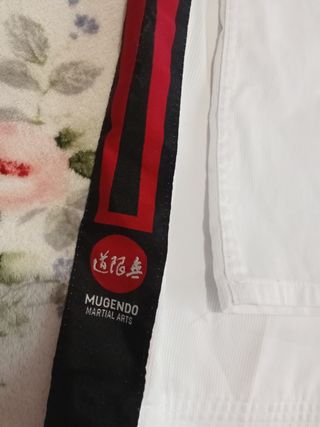 Mugendo Traje Artes Marciales Blanco