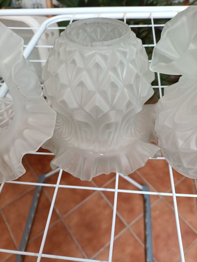 Tulipas de cristal para lámpara. El precio 1