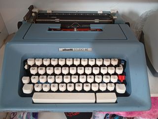 Máquina de escribir Olivetti Studio 46