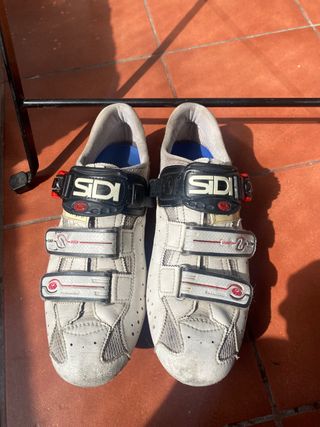 calas de carretera 
zapatillas Sidi