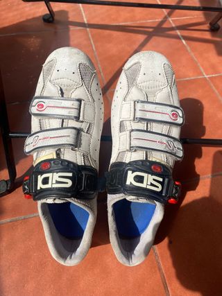 calas de carretera 
zapatillas Sidi