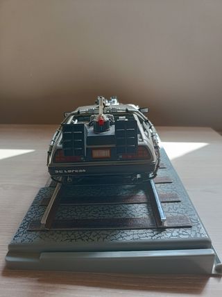 Delorean Regreso al Futuro III Escala 1:18 SunStar