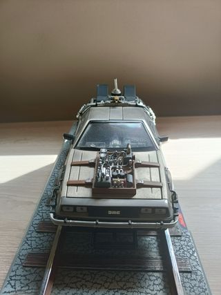 Delorean Regreso al Futuro III Escala 1:18 SunStar