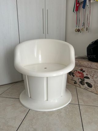 Sedia contenitore bianca