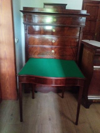 Mesa de juegos plegable