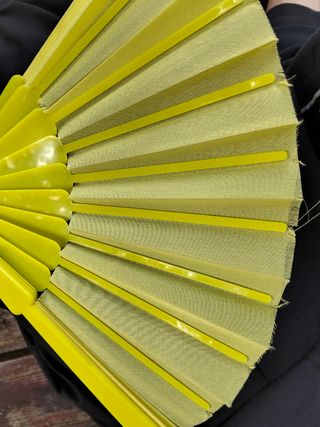 Abanico y de regalo 2 tarjetas de 10€