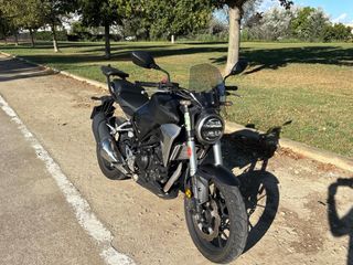 Moto Honda CB300R