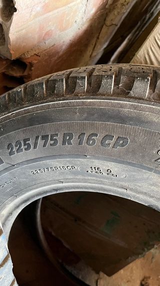 neumaticos michelin  agilis  campingcar