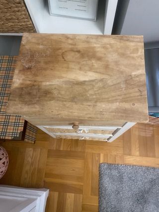 Mesa Auxiliar con Cajón y Cestas