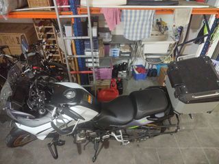 Moto QJ SRT700x