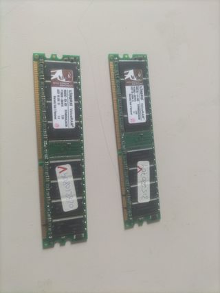 2 Memorias RAM Kingston ValueRAM 256MB
