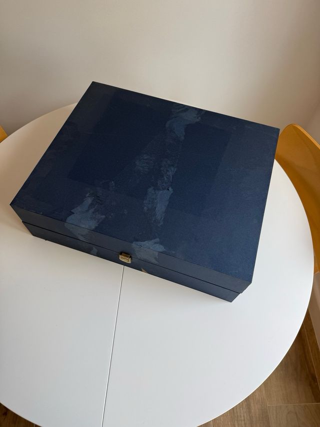 Juego de copas de cristal tallado nuevo sin usar