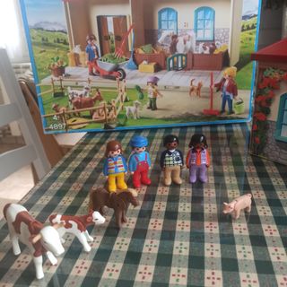 Granja Playmobil Country con figuras