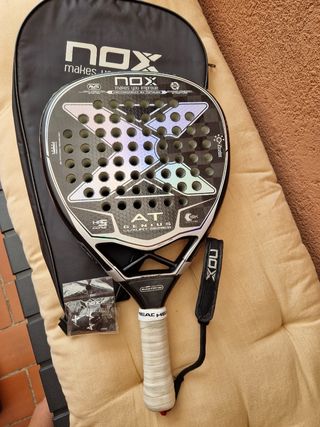 Pala Padel Nox AT Genius Attack 18K