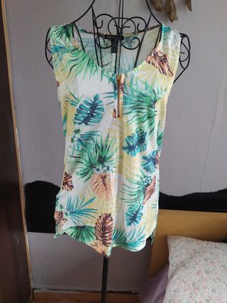Camiseta Mango Estampado Tropical Talla M