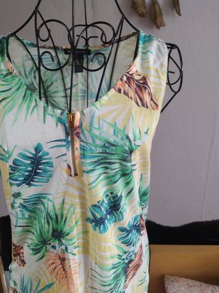 Camiseta Mango Estampado Tropical Talla M