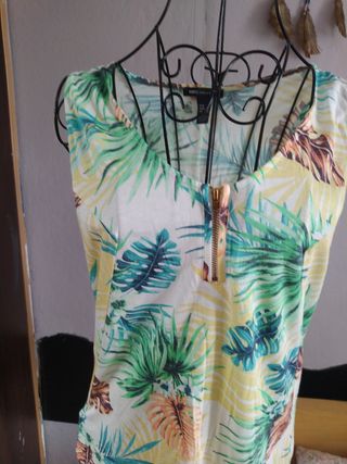 Camiseta Mango Estampado Tropical Talla M