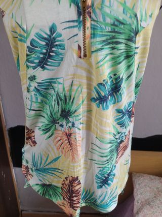 Camiseta Mango Estampado Tropical Talla M