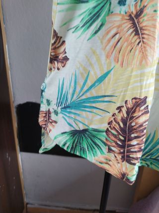 Camiseta Mango Estampado Tropical Talla M