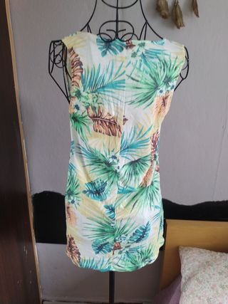 Camiseta Mango Estampado Tropical Talla M