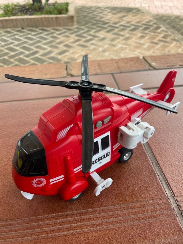 Helicóptero de juguete con sonido y luz