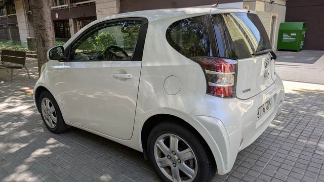 Toyota iQ 2010 UNICO, MUY POCOS KM, COMO NUEVO.