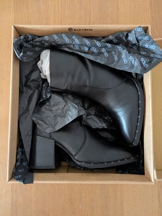Botines de piel negros con tacón