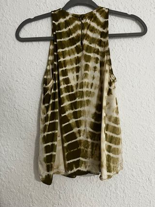 Top Stradivarius estampado tie-dye