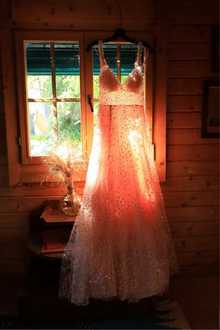 Vestido de Novia Rosa con Pedrería