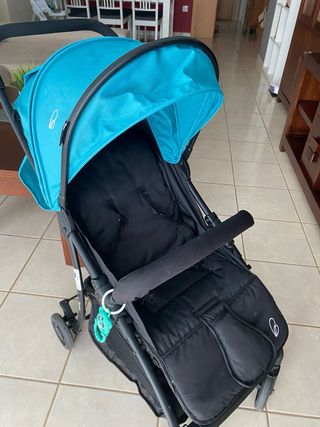 Silla de paseo color turquesa