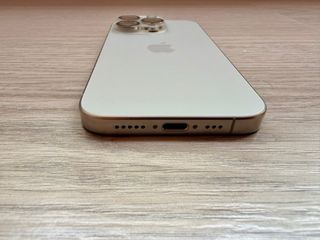 iPhone 15 Pro Titanio Natural 128GB