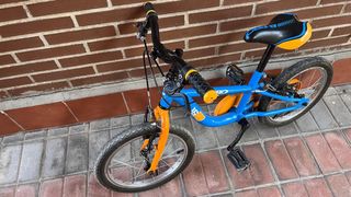 Bicicleta infantil B-PRO 16 con ruedines