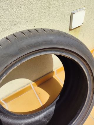Dunlop Sport Maxx RT2 225/45 R17 NUEVO