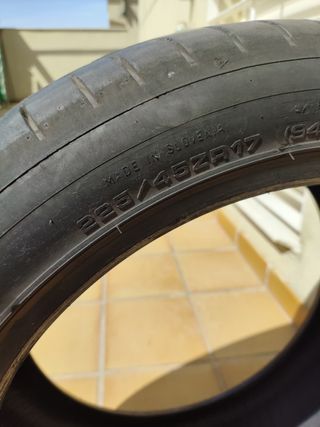 Dunlop Sport Maxx RT2 225/45 R17 NUEVO