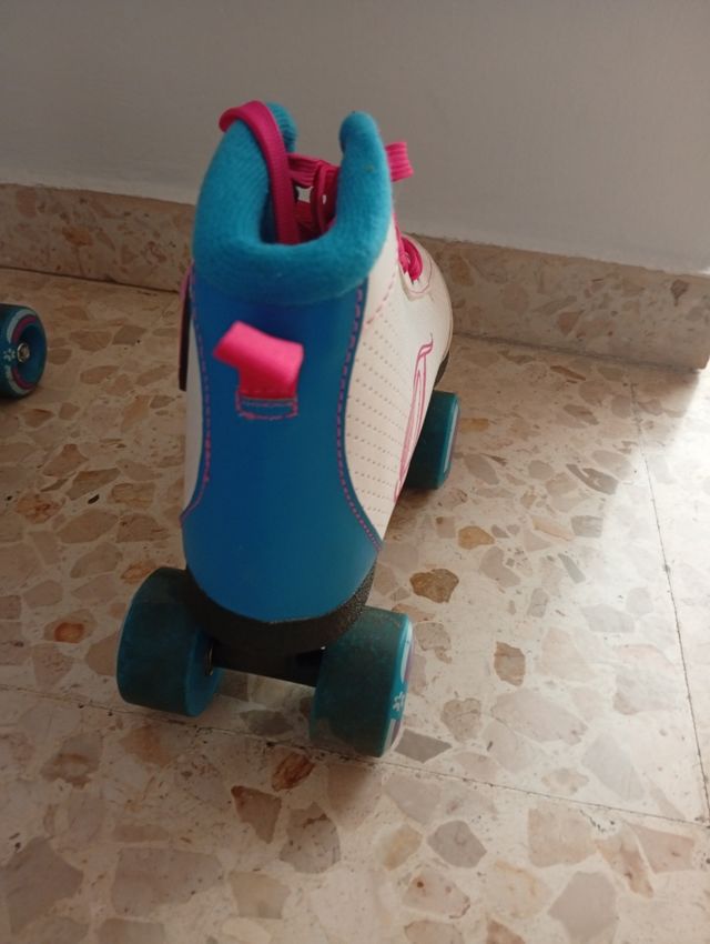 Patines de 4 ruedas Tijuana blancos. Talla 37