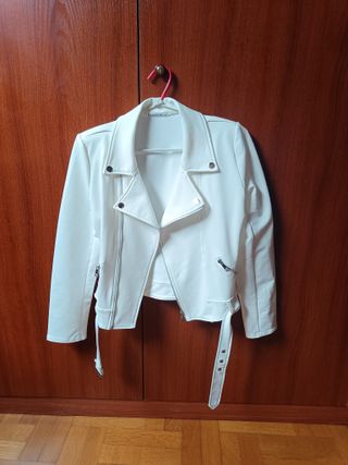 Chaqueta Rockera Blanca Talla XL. 44/46