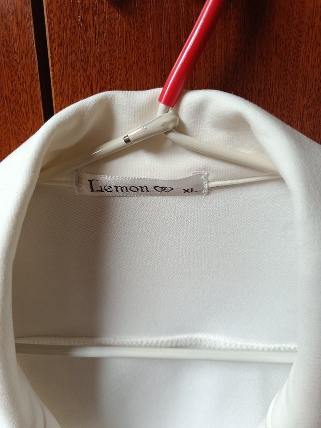 Chaqueta Rockera Blanca Talla XL. 44/46