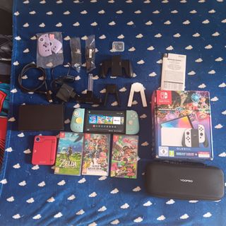 Nintendo Switch OLED + Mario Kart 8 Deluxe