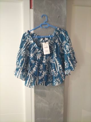 Falda azul con estampado blanco