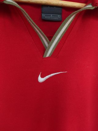 Camiseta Nike Vintage Mid Swoosh Roja