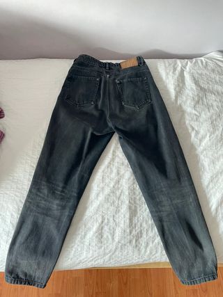 Pantalón vaquero negro Zara