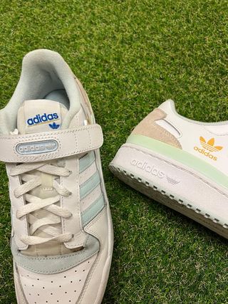 Zapatillas Adidas Forum Low Blancas y Turquesa