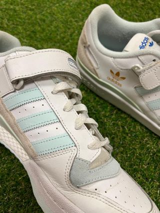 Zapatillas Adidas Forum Low Blancas y Turquesa