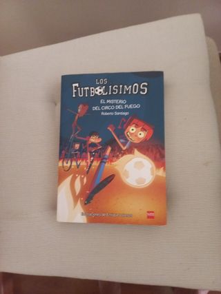 Los Futbolísimos 12: El misterio del obelisco m...