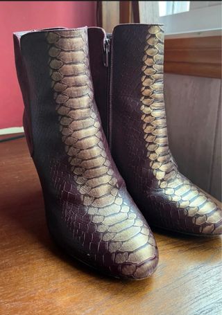 Botines Roberto Verino Piel Serpiente Talla 38